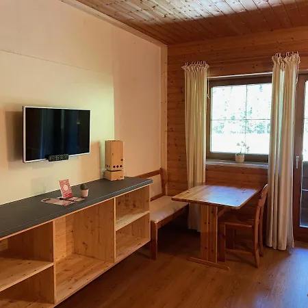 Konukevi Apartpension Barenwirt