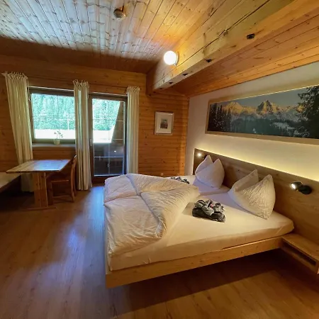 Apartpension Barenwirt Konukevi *